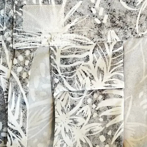 NWT RipSkirt Hawaii Wrap Skirt Eden Sand Gray Floral Length 2 Women's XL - Picture 4 of 9